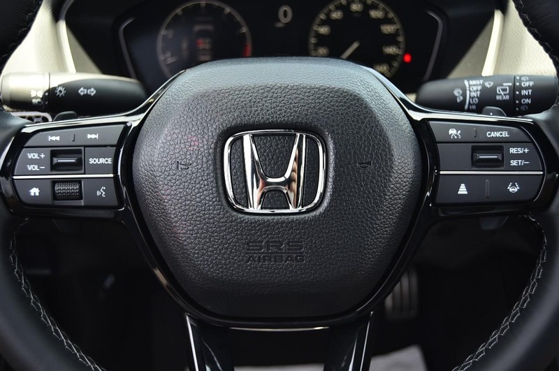 Honda Civic Hatchback Vehicle Image 17