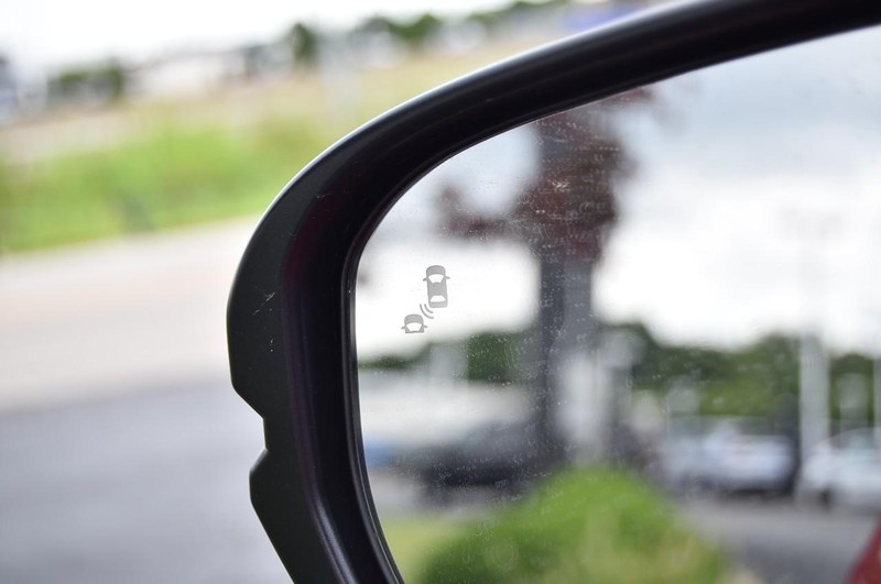 Honda HR-V Vehicle Image 09