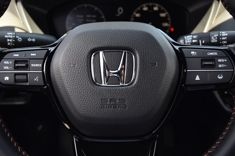Honda HR-V Vehicle Image 18