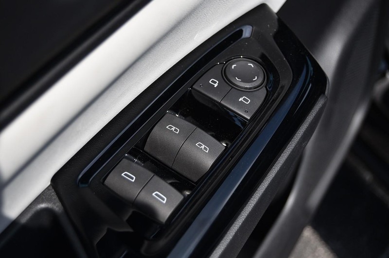 Honda Prologue Vehicle Image 08
