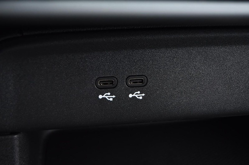 Honda Prologue Vehicle Image 16
