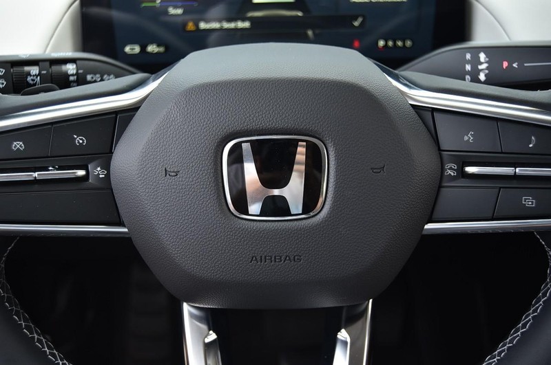 Honda Prologue Vehicle Image 18