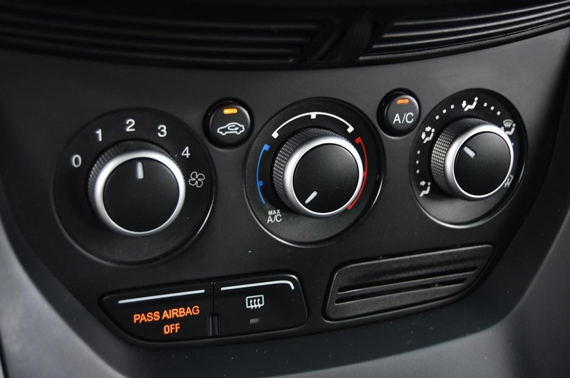 Ford Escape Vehicle Image 16
