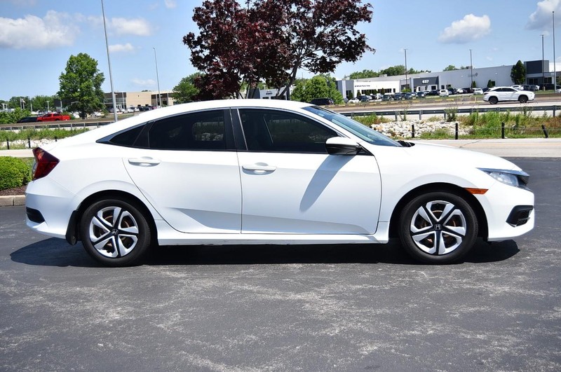Honda Civic Sedan Vehicle Image 05