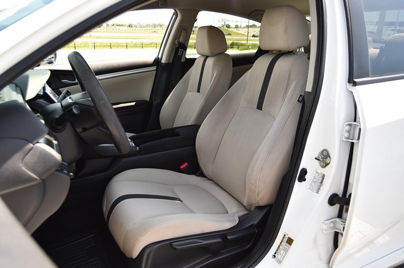 Honda Civic Sedan Vehicle Image 18