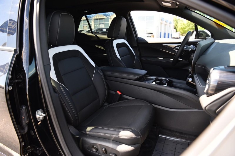 Chevrolet Blazer EV Vehicle Image 20
