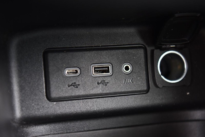 Chevrolet Equinox Vehicle Image 17