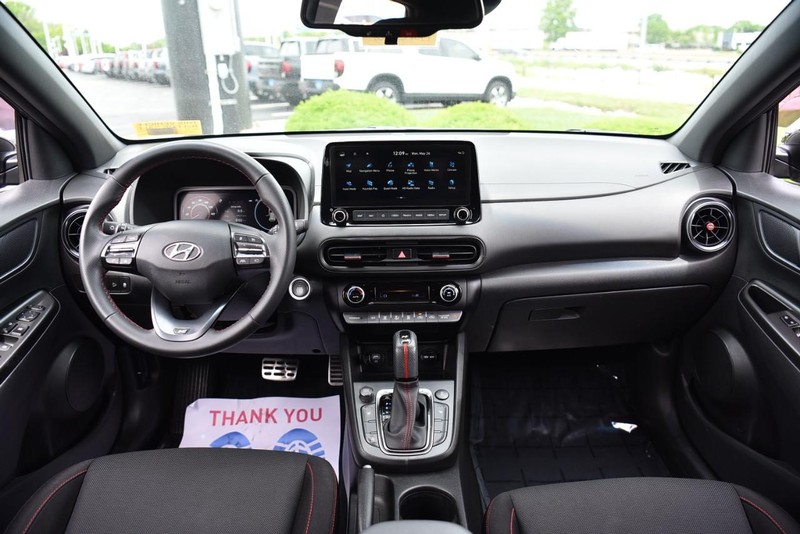 Hyundai Kona Vehicle Image 08