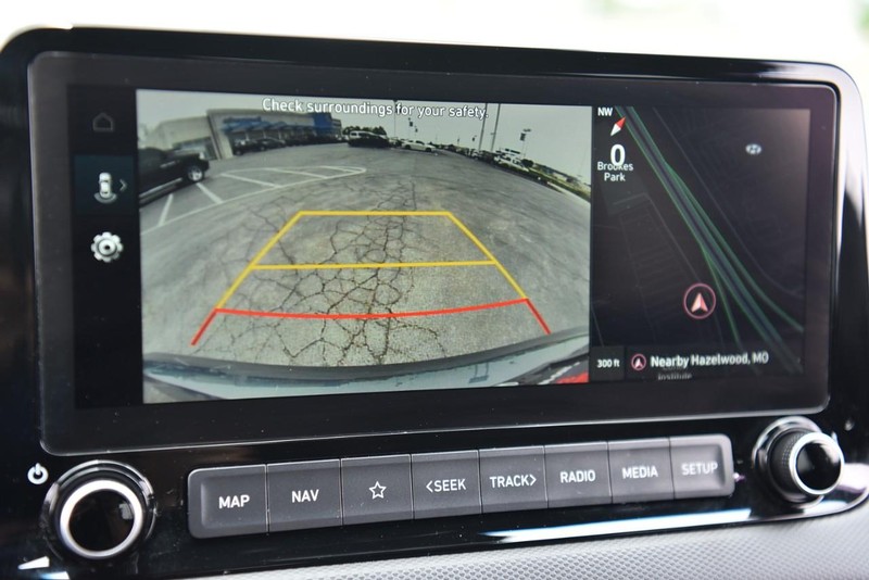 Hyundai Kona Vehicle Image 13