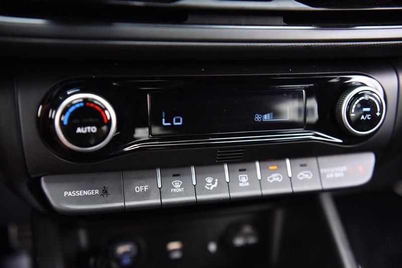 Hyundai Kona Vehicle Image 15
