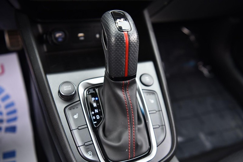Hyundai Kona Vehicle Image 17