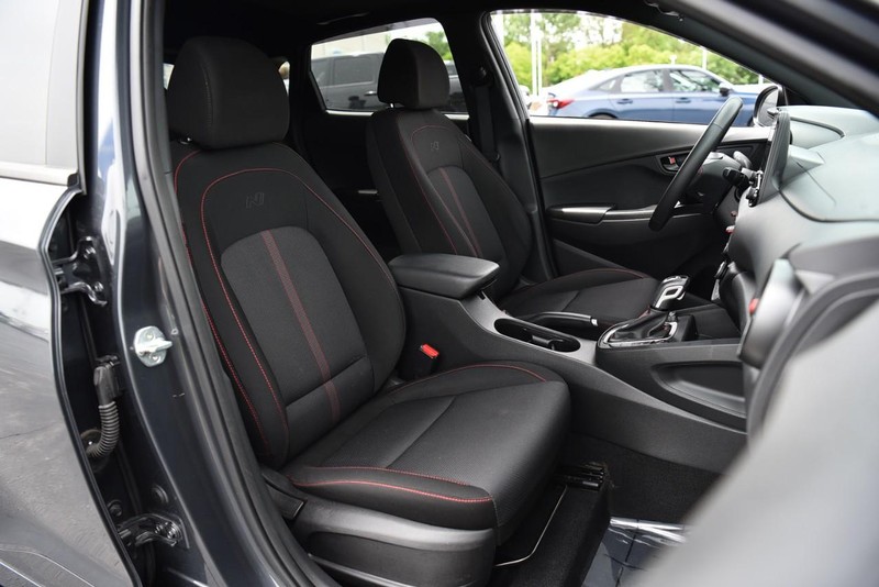 Hyundai Kona Vehicle Image 21