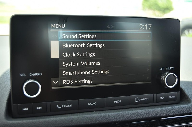 Honda Civic Hatchback Vehicle Image 13