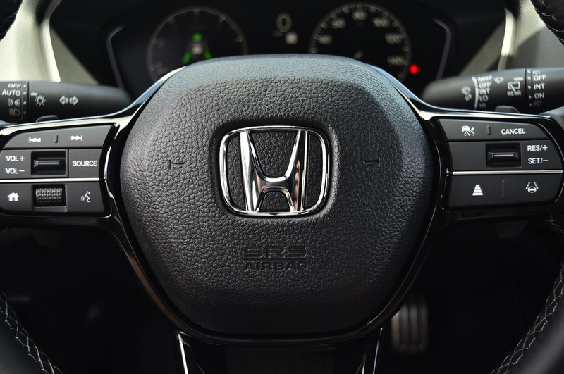 Honda Civic Hatchback Vehicle Image 18