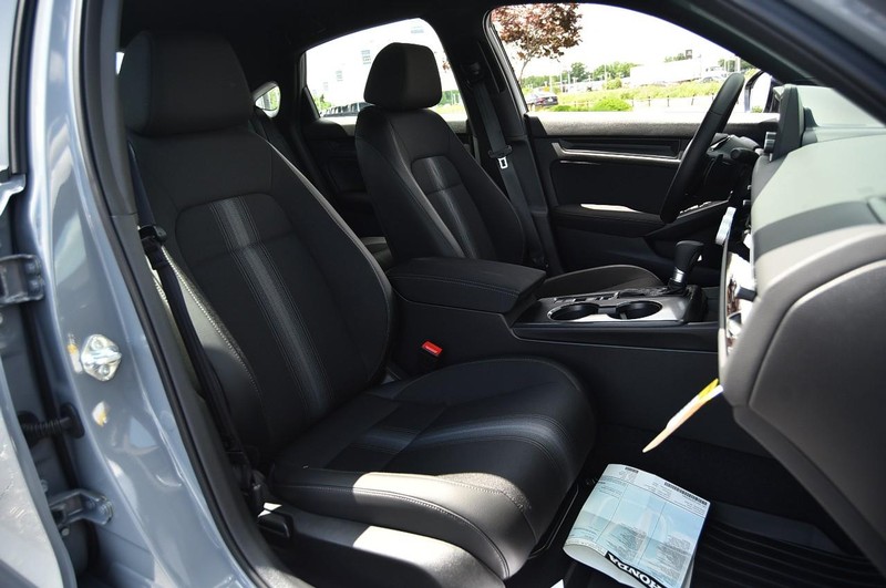 Honda Civic Hatchback Vehicle Image 20