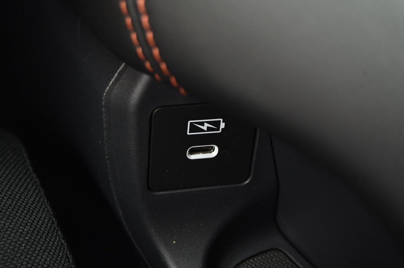 Honda HR-V Vehicle Image 16