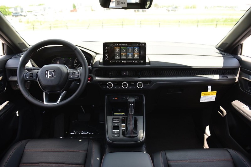 Honda CR-V Hybrid Vehicle Image 08