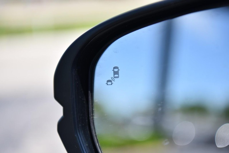 Honda CR-V Hybrid Vehicle Image 11