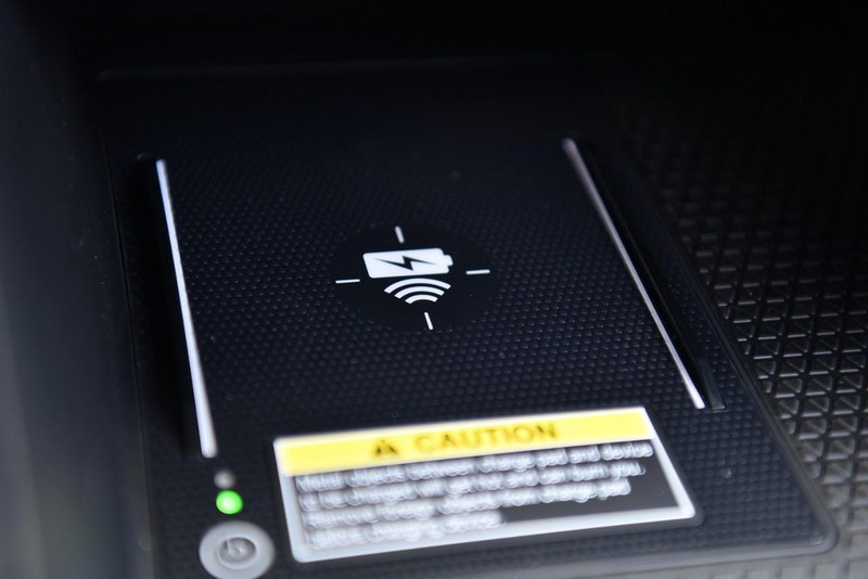 Honda CR-V Hybrid Vehicle Image 18