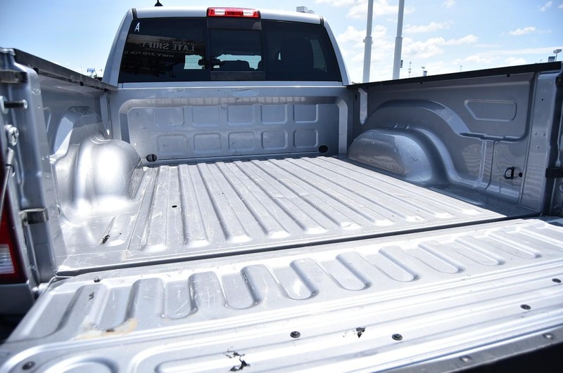 Ram 1500 Classic Vehicle Image 07