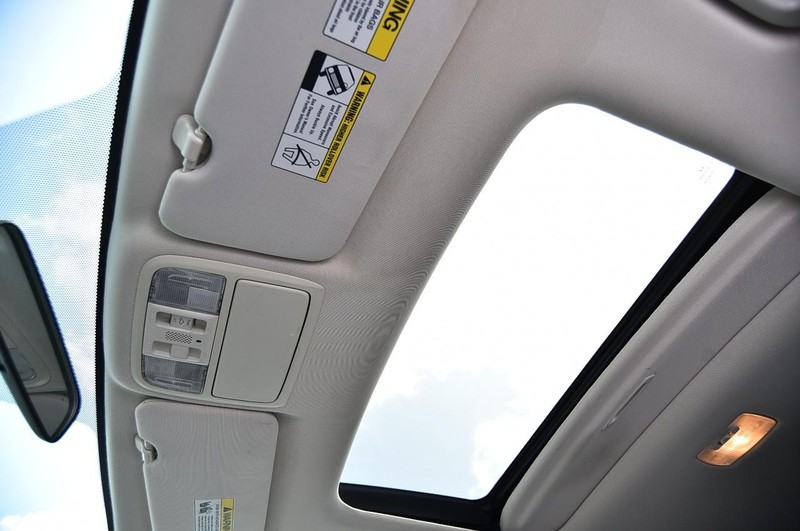Honda CR-V Vehicle Image 22