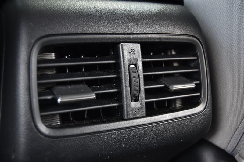 Honda CR-V Vehicle Image 24