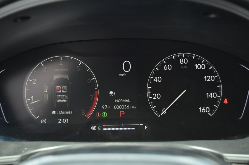 Honda Civic Hatchback Vehicle Image 11