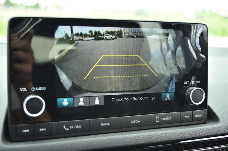 Honda Civic Hatchback Vehicle Image 12