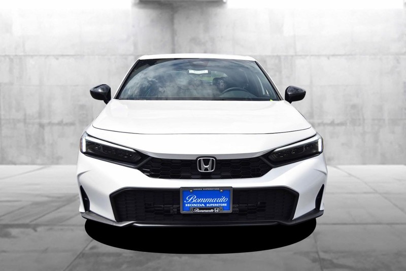 Honda Civic Hatchback Vehicle Image 03