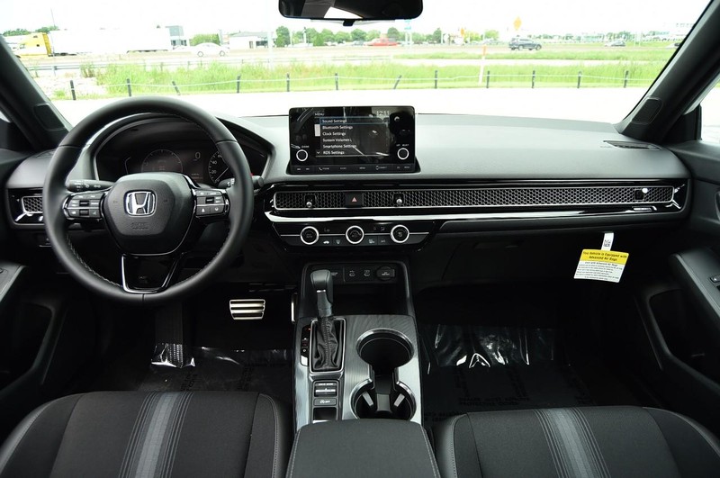 Honda Civic Hatchback Vehicle Image 07