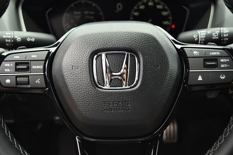 Honda Civic Hatchback Vehicle Image 18