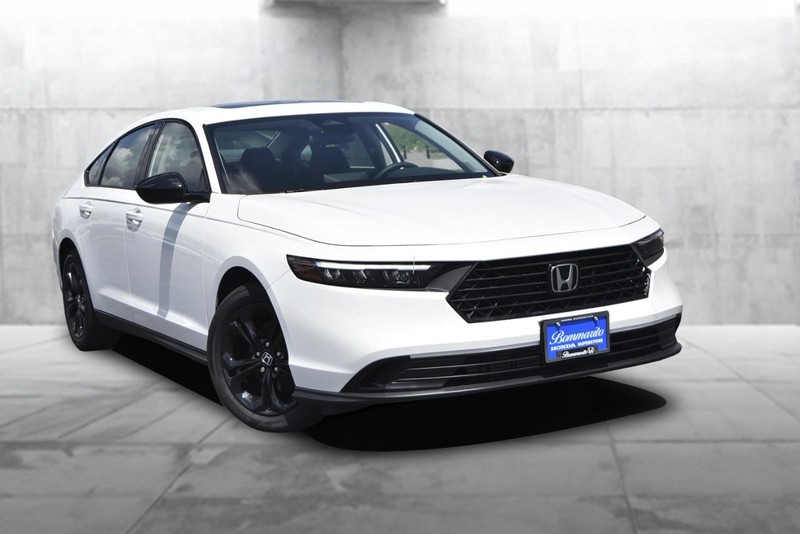 Honda Accord Sedan Vehicle Image 02