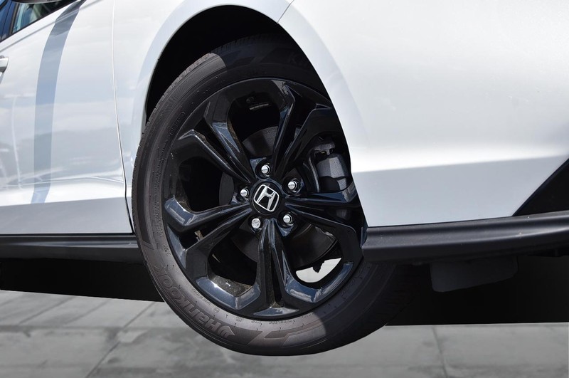 Honda Accord Sedan Vehicle Image 03