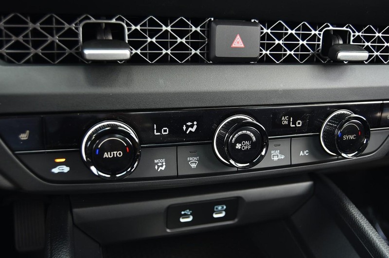 Honda Accord Sedan Vehicle Image 13