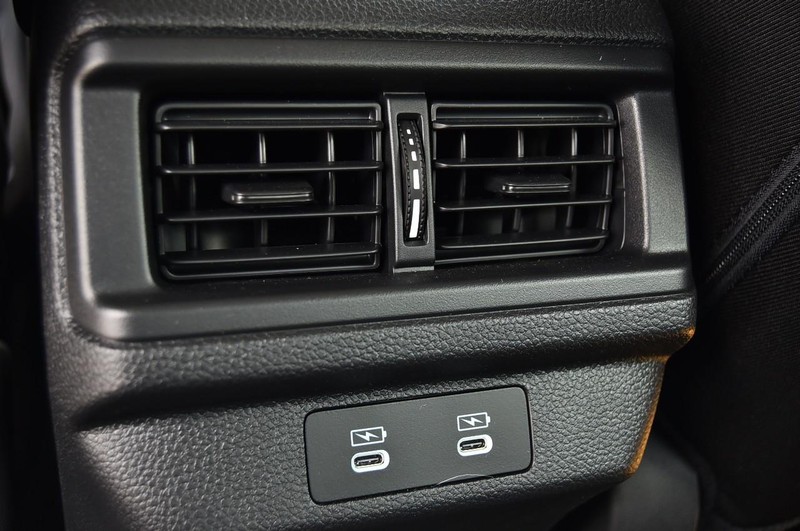 Honda Accord Sedan Vehicle Image 21