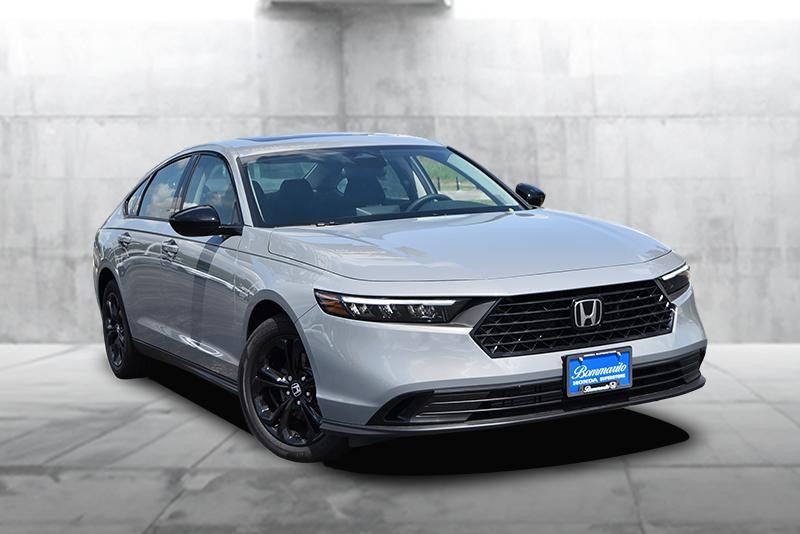 Honda Accord Sedan Vehicle Image 02