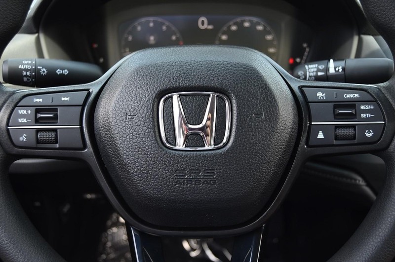 Honda Accord Sedan Vehicle Image 16