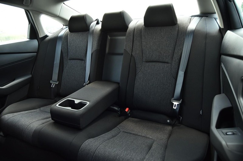 Honda Accord Sedan Vehicle Image 20