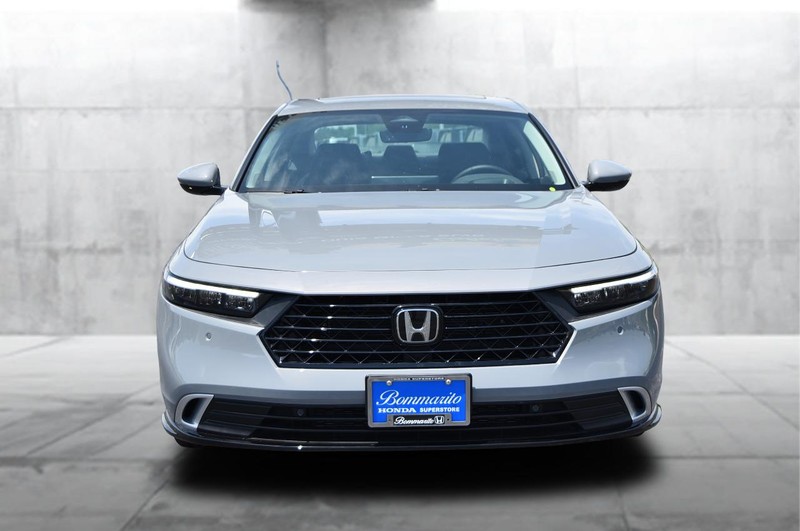 Honda Accord Hybrid Vehicle Image 04