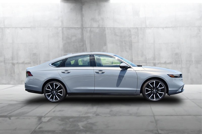 Honda Accord Hybrid Vehicle Image 05