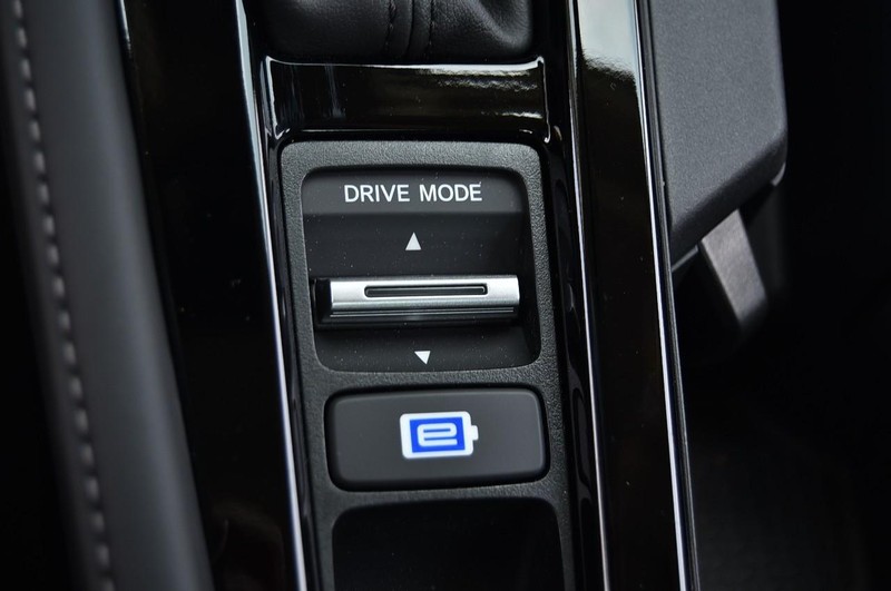 Honda Accord Hybrid Vehicle Image 16