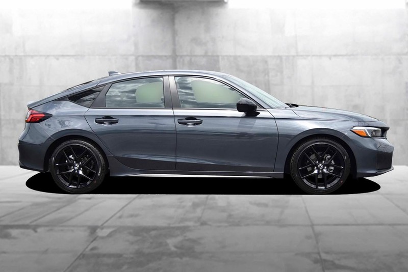 Honda Civic Hatchback Vehicle Image 05
