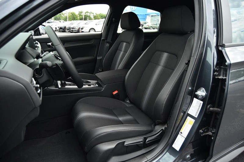 Honda Civic Hatchback Vehicle Image 19
