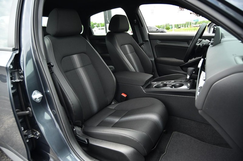 Honda Civic Hatchback Vehicle Image 20