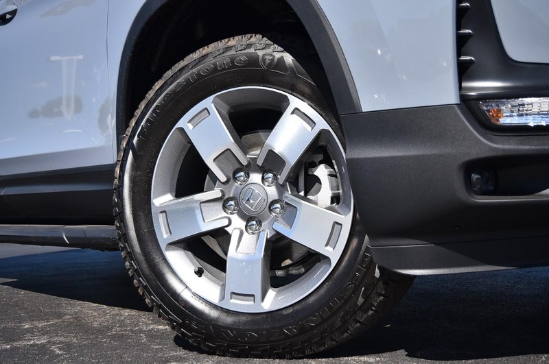 Honda Ridgeline Vehicle Image 03