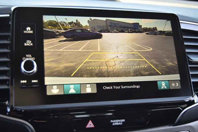 Honda Ridgeline Vehicle Image 16