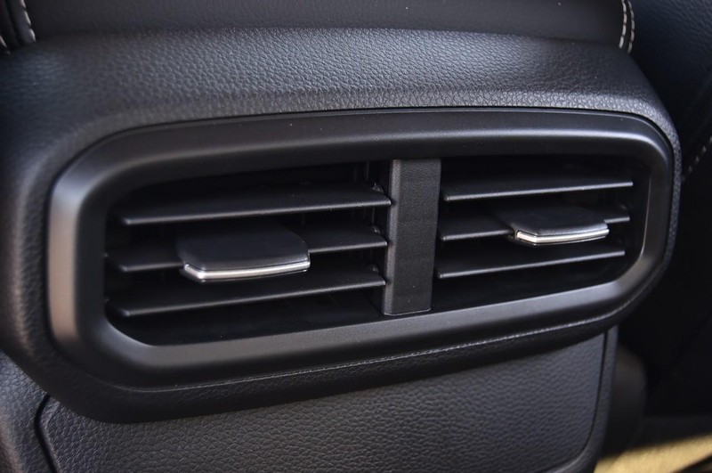 Honda Ridgeline Vehicle Image 30