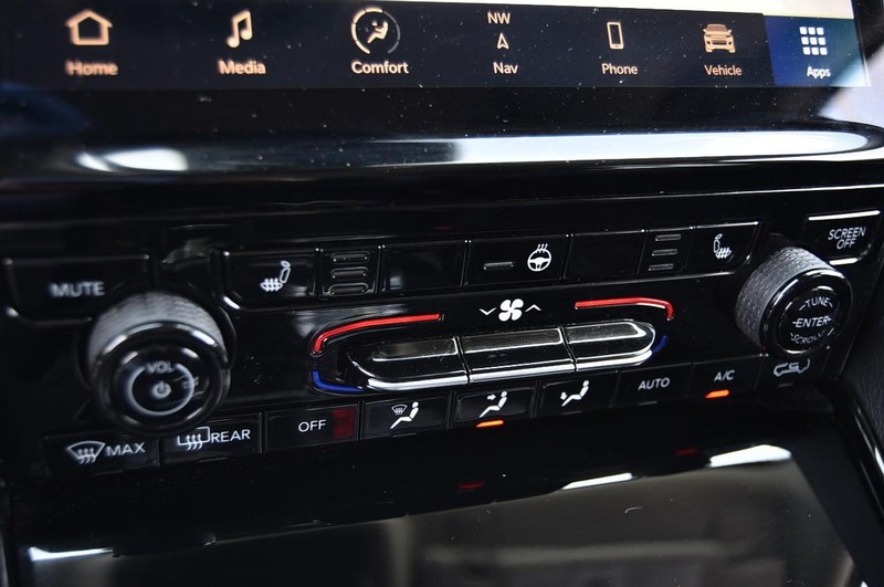 Jeep Grand Cherokee 4xe Vehicle Image 19