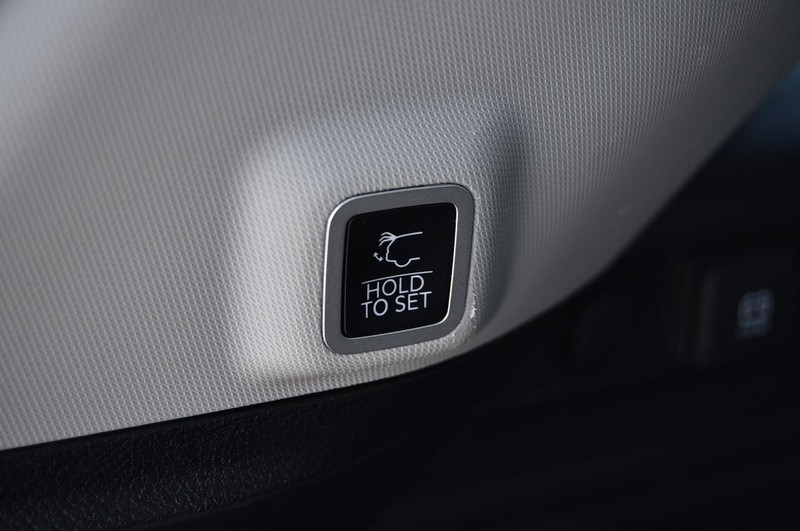 Jeep Grand Cherokee 4xe Vehicle Image 31