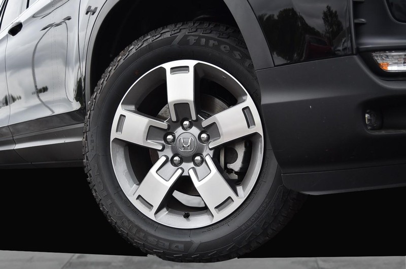 Honda Ridgeline Vehicle Image 03